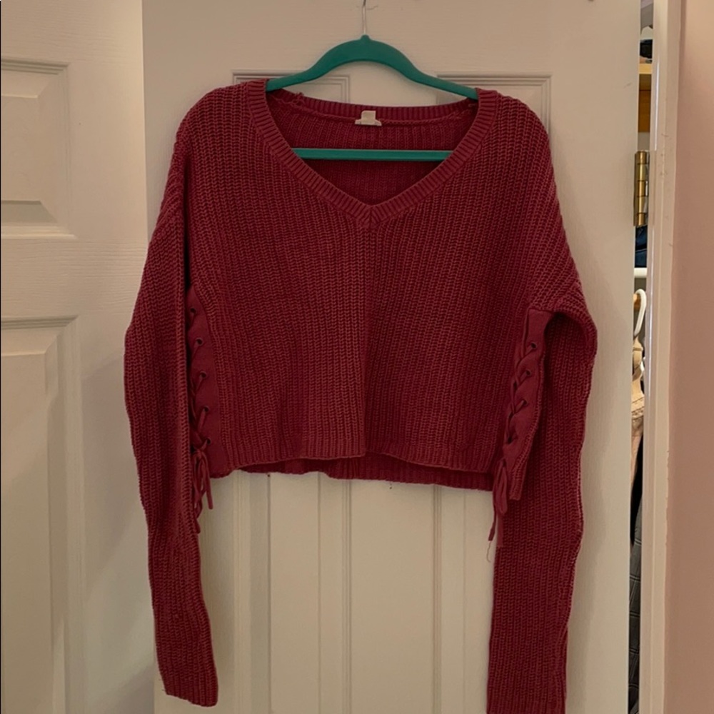 Garage sweater cropped
